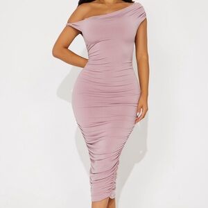 Mauve One Shoulder Ruched Midi Dress